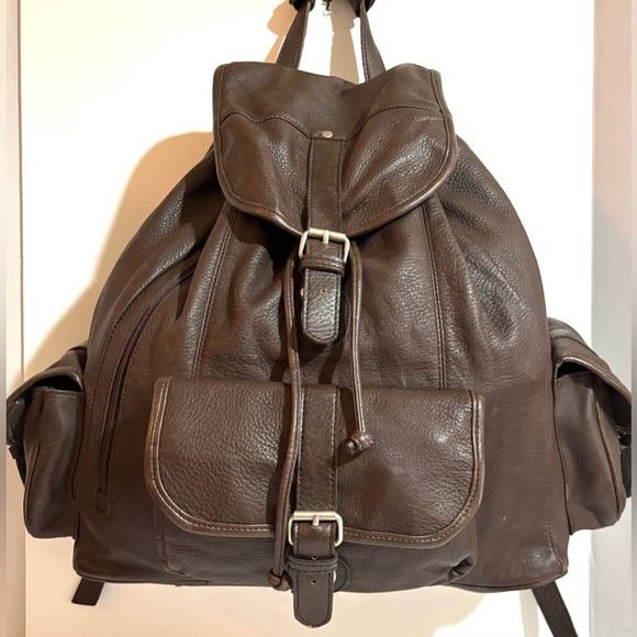 Vintage unisex Brown distressed Leather Backpack - Picture 1 of 10
